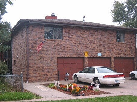 Building Photo - 911 Garfield St