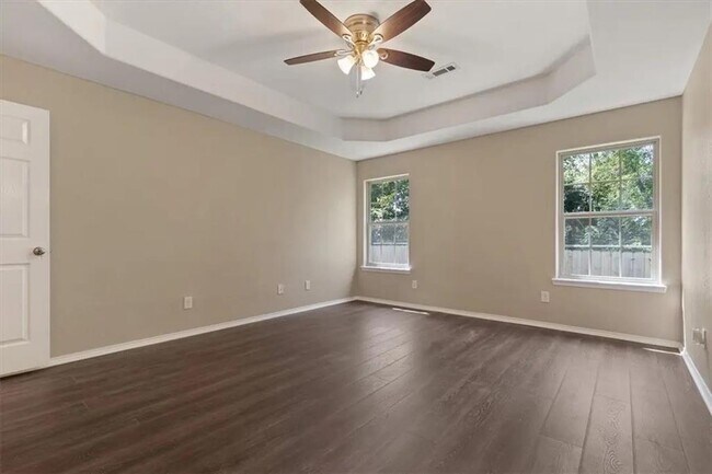 Building Photo - 2705 SW Greensprings Rd