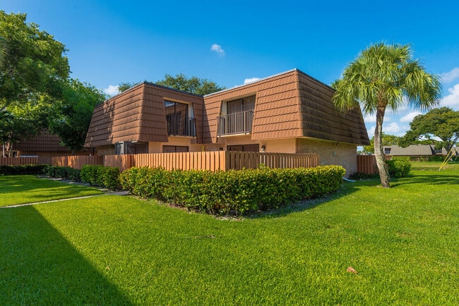 Building Photo - 185 Charter Way