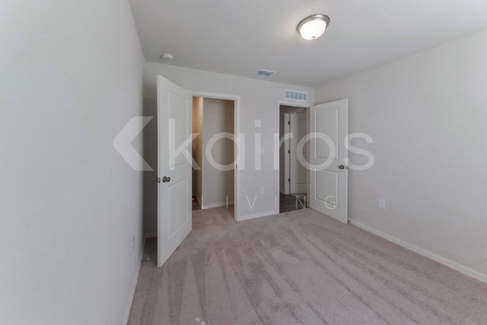 Building Photo - 3158 Alwood St