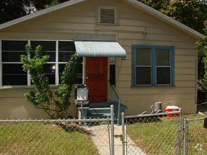Building Photo - 500 S Keech St