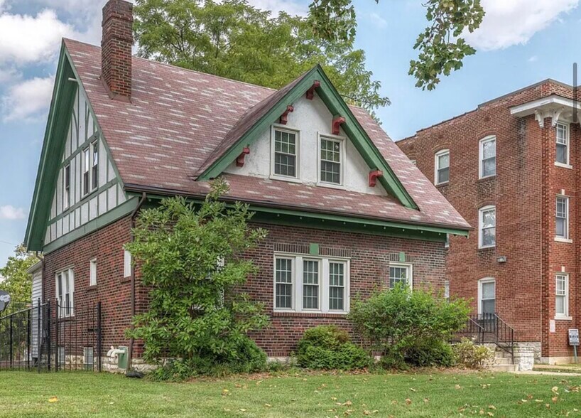 Building Photo - 6415 Cates Ave