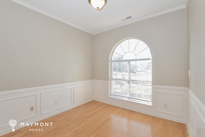 Building Photo - 2402 Mason Dr