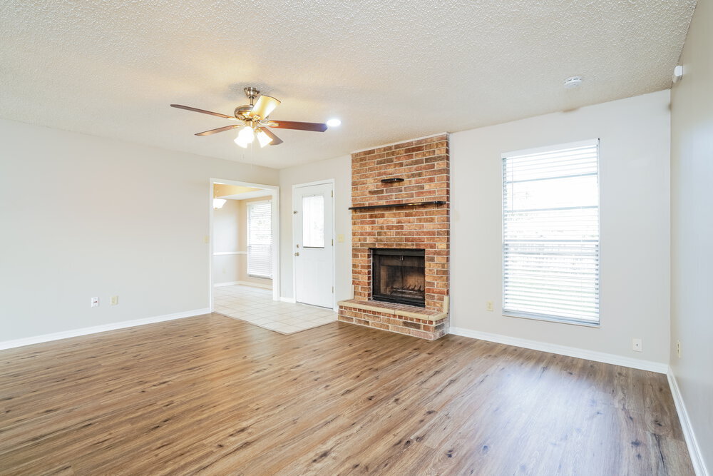 Building Photo - 2677 Aberdeen Ct