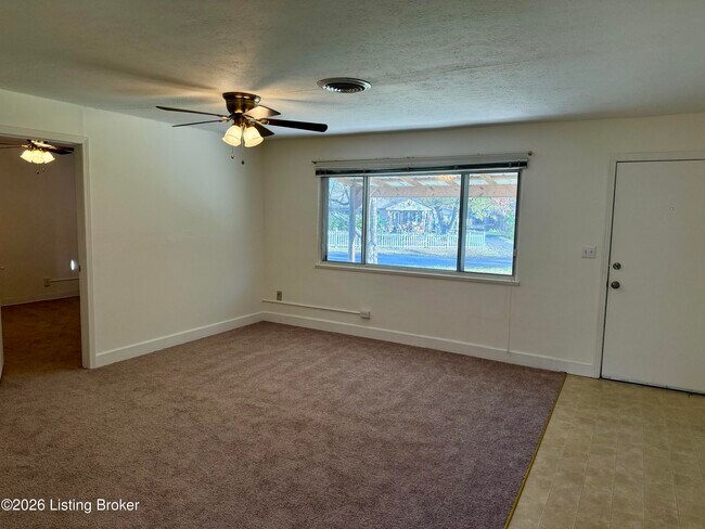 Building Photo - 4701 Palma Rd