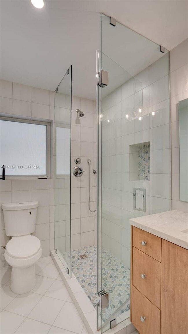 Building Photo - 500 SW 51st Ct