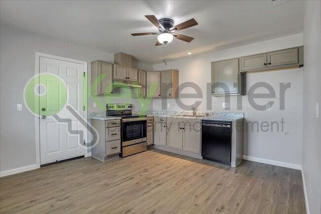Building Photo - 8256 Manhart Dr