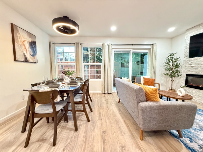 Building Photo - 3229 S Sherbourne Dr