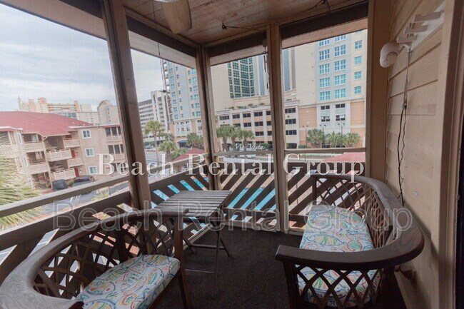 Building Photo - 609 Hillside Dr S