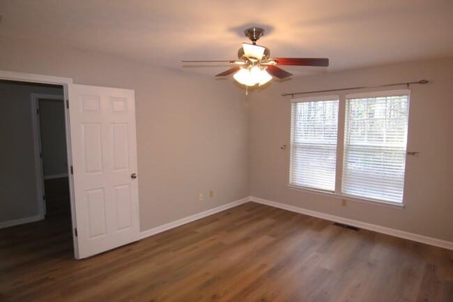 Building Photo - 175 Douglas Fir Ct
