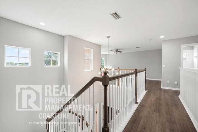 Building Photo - Discover North Port Luxury! 4BD 3.5BA - AVAILABLE NOW!