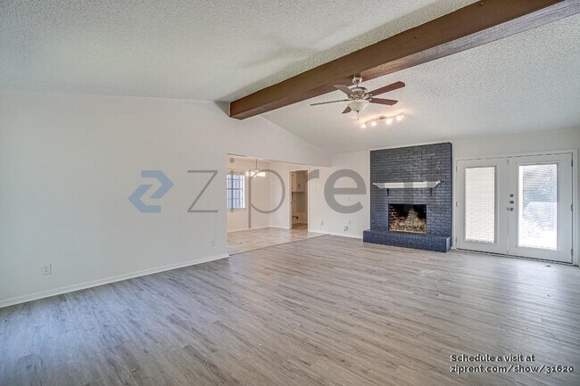 Building Photo - 8730 Grenadier Dr