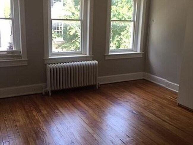 Building Photo - 3332 P St NW