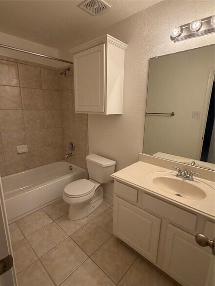 Building Photo - 11821 Stephenville Dr