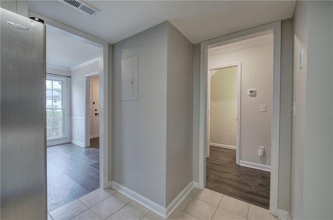 Building Photo - 1028 Windy Oaks Ct