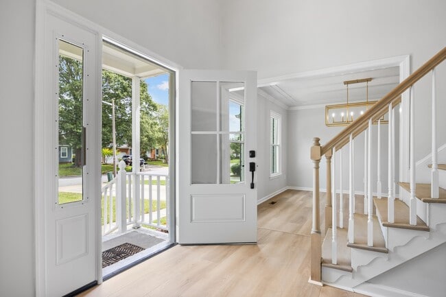 Building Photo - 4637 Chippendale Ct