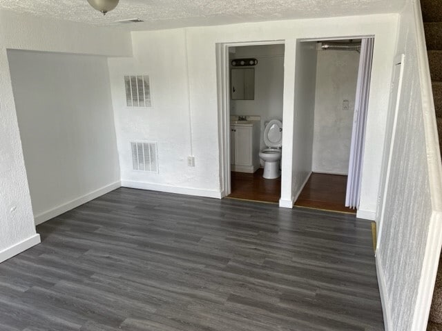 Primary Photo - 205 Liberty St