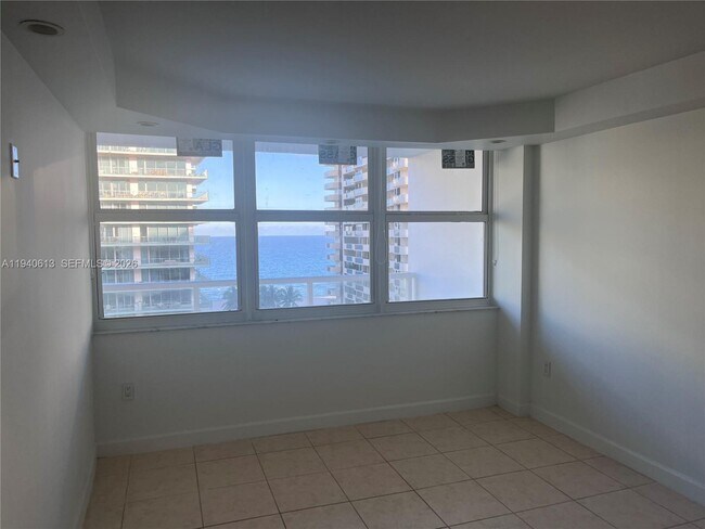 Building Photo - 5750 Collins Ave