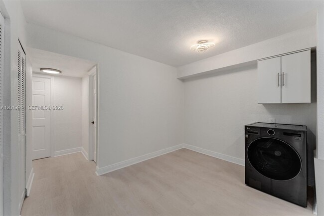 Building Photo - 7947 SW 104th St