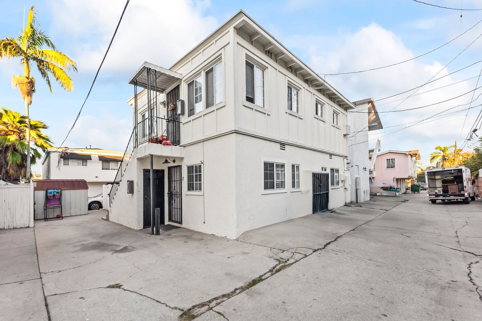 Building Photo - 4104 E 7th St