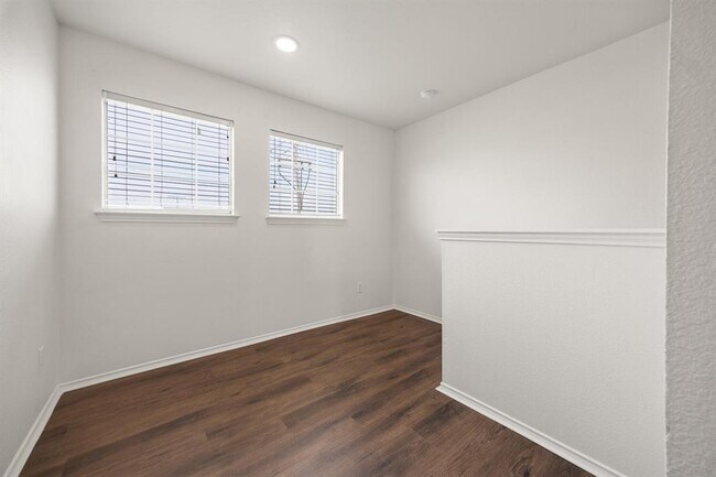 Building Photo - 230 San Felipe Dr