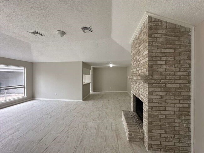 Building Photo - 11807 S Youngwood Ln