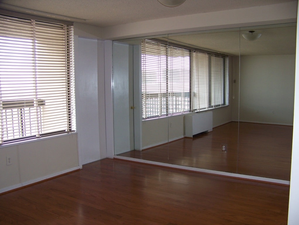 Building Photo - 3705 S George Mason Dr