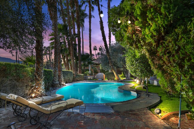 Building Photo - 261 Cordoba Way