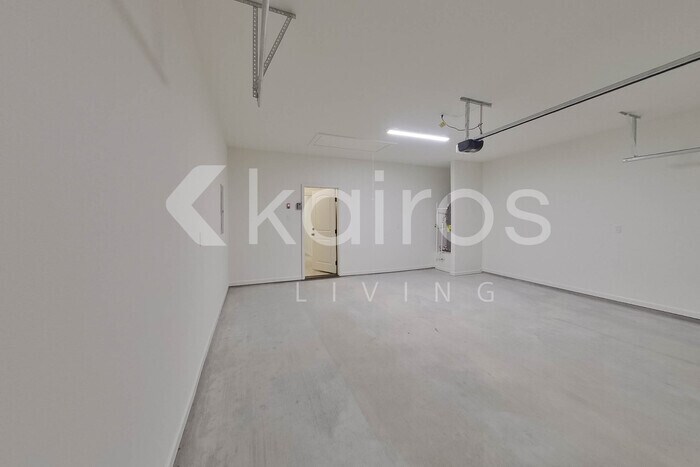 Building Photo - 101 Carencro St