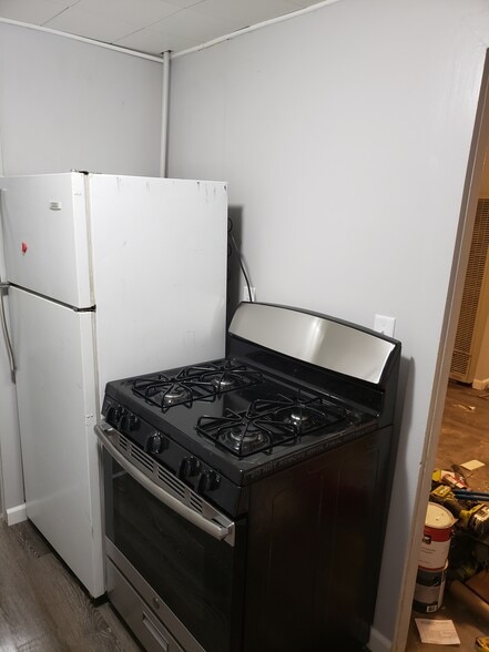 Kitchen - 121 west 8th Street
