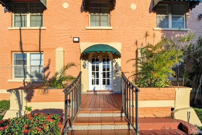 Building Photo - 3409 S Le Jeune Rd