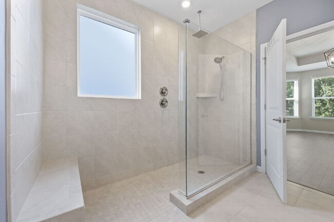 Building Photo - Modern 3 Bedroom 2 Bathroom Myrtle Beach Home