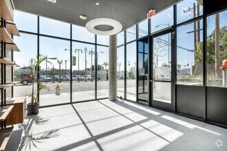 Building Photo - 4575 SANTA MONICA
