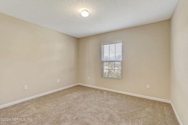 Building Photo - 11168 Watkins Ct