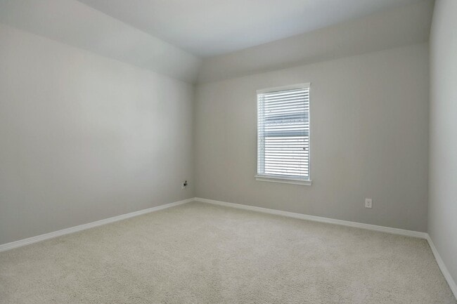 Building Photo - 3418 Pebble Creek Dr
