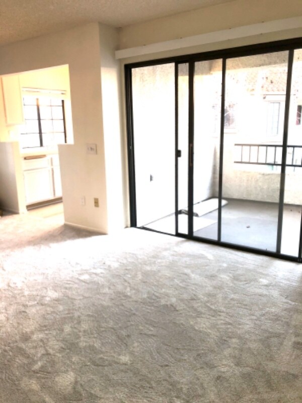 Building Photo - 10636 Dabney Dr