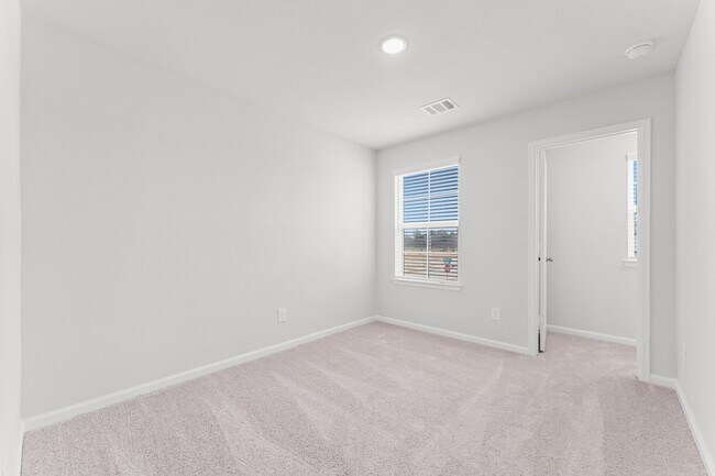 Building Photo - 20802 Adventure Wy