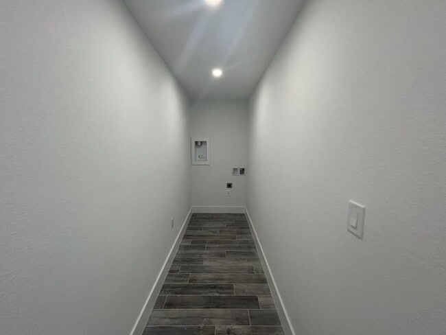 Building Photo - 1801 NW 13th Terrace