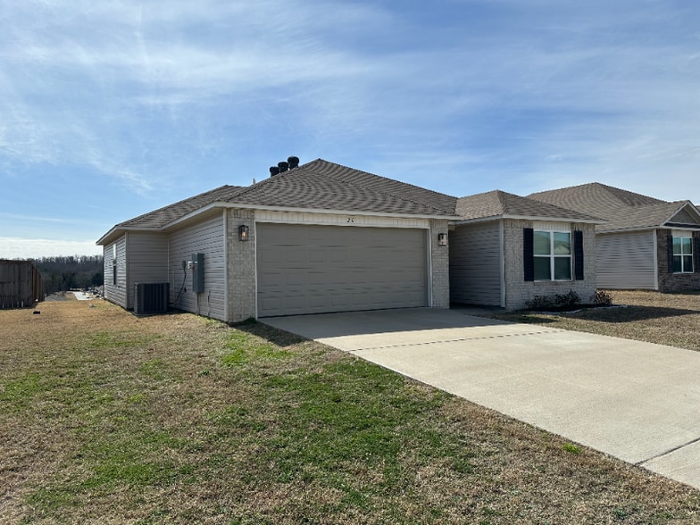 Building Photo - 26 Sun Drenched Trl