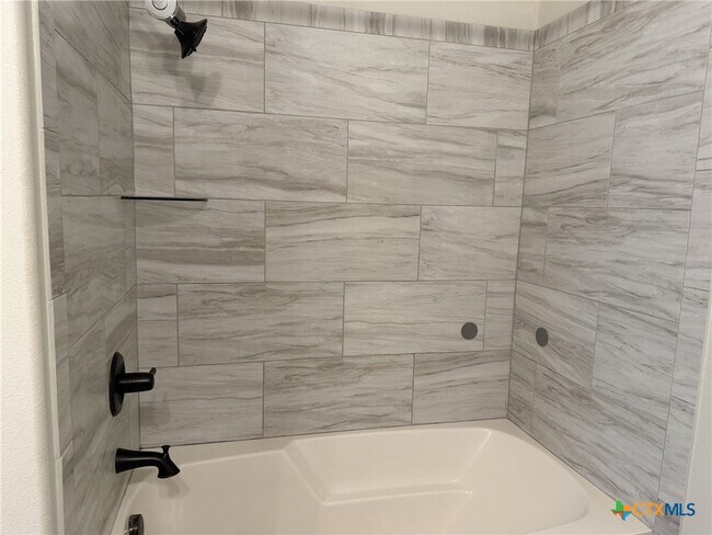 Building Photo - 3404 Braford Dr