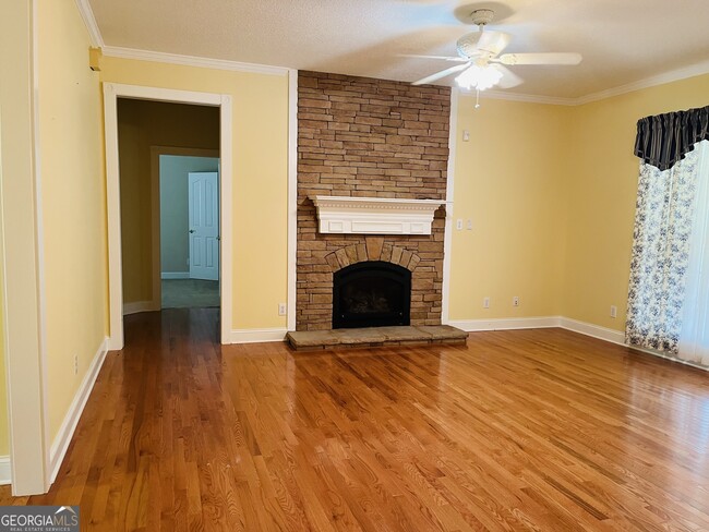 Building Photo - 947 Beavers Rd