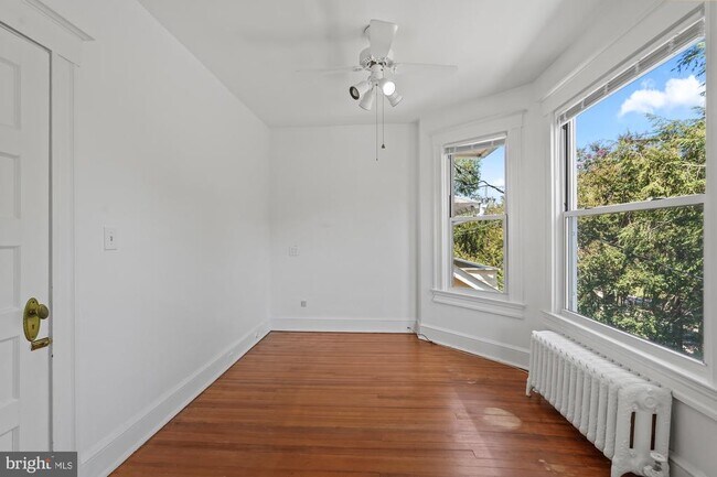 Building Photo - 5602 39th St NW