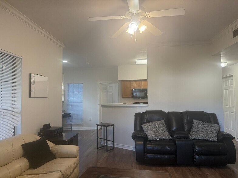 Living room (back door is to bedroom) - 18347 Redland Rd