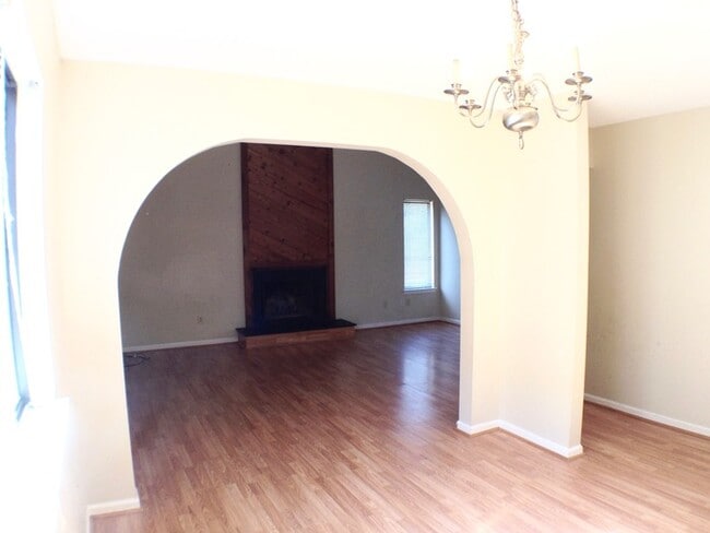 Building Photo - 5436 Chatham Lake Dr