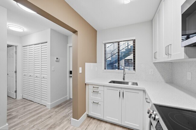 Building Photo - 2514 Taylor St