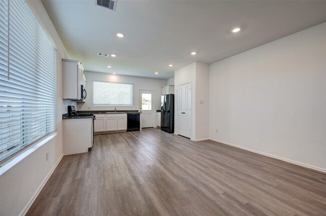 Building Photo - 25414 Katy Gate Ln