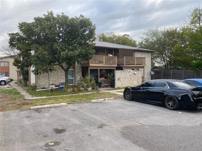 Primary Photo - 8919 Galewood Dr