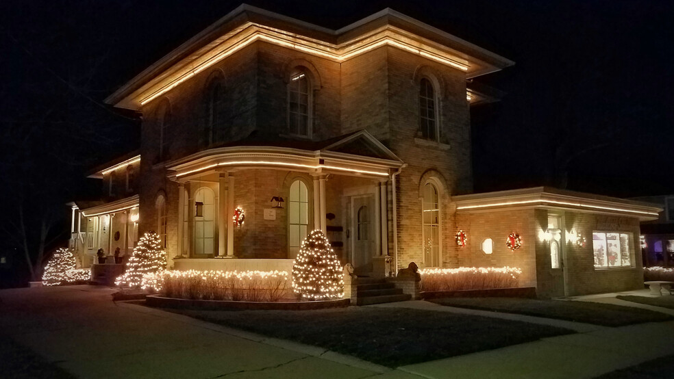 HA Whitney House Christmas Lights - 229 N Ludington St