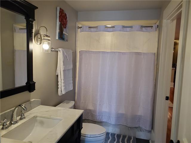 Building Photo - 216 Chartres St