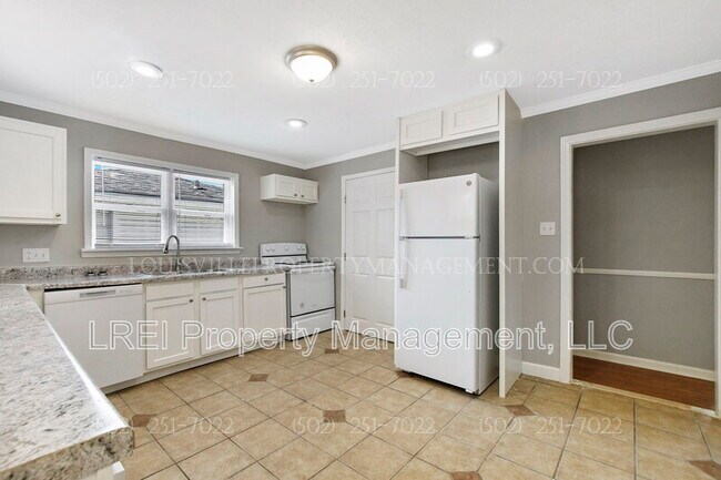 Building Photo - 1120 Loretta St